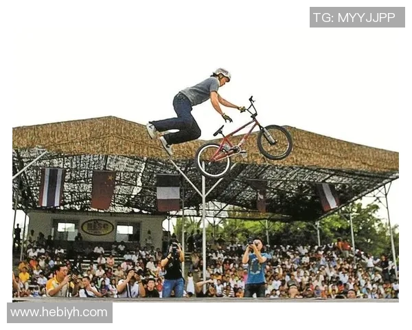 武汉极限运动队揭秘：包夹战术与极限挑战的深度解析