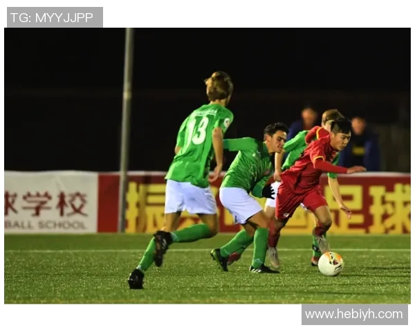 赛后分析：北京足球队与广州足球队在比赛中的战术灵活性对比探讨